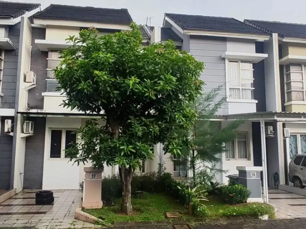 Dijual cepat suoer murah Rumah 2 lantai cluster Fluorite