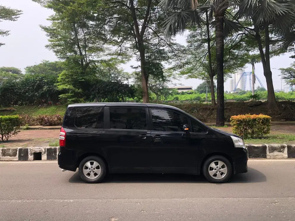 Toyota Nav1 2013 Km 64000 Record