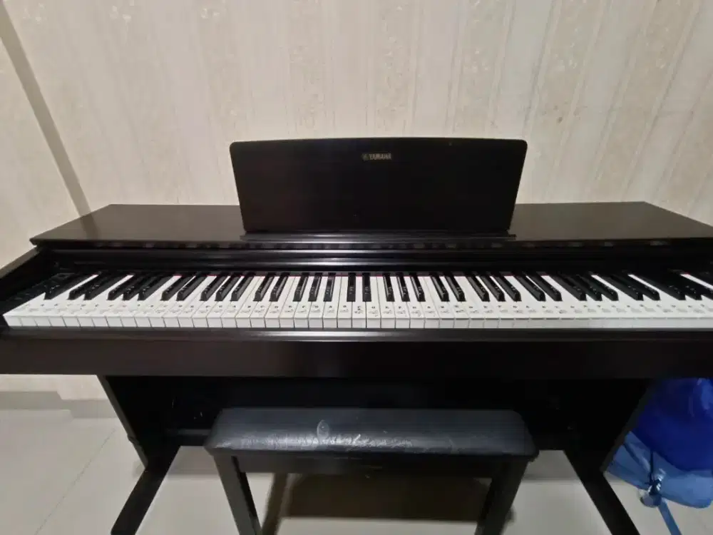 Jual cepat piano Yamaha arius ydp 143