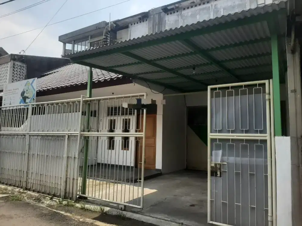 Rumah Siap Pakai Akses Semobil di Moh Ramdan Bandung