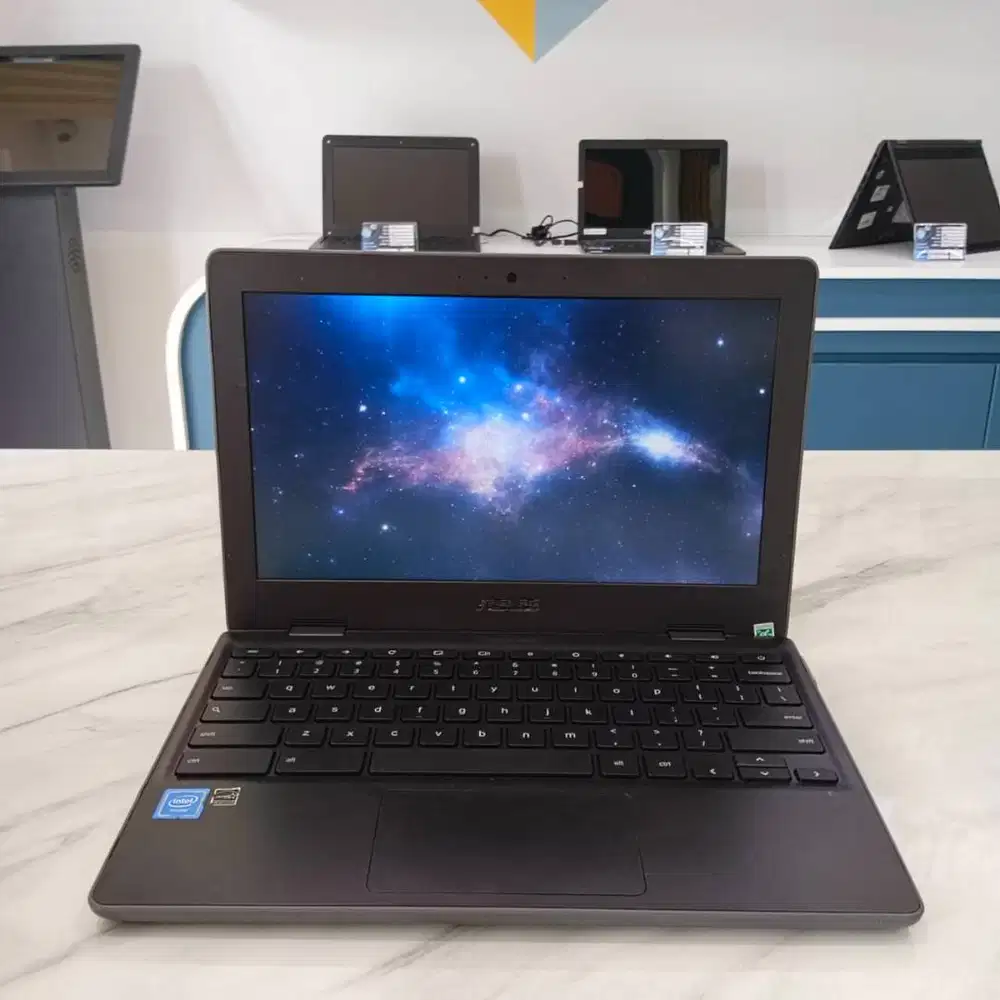 [AS03] Laptop Desain Asus 4GB SSD 12Inch Kamera Jernih