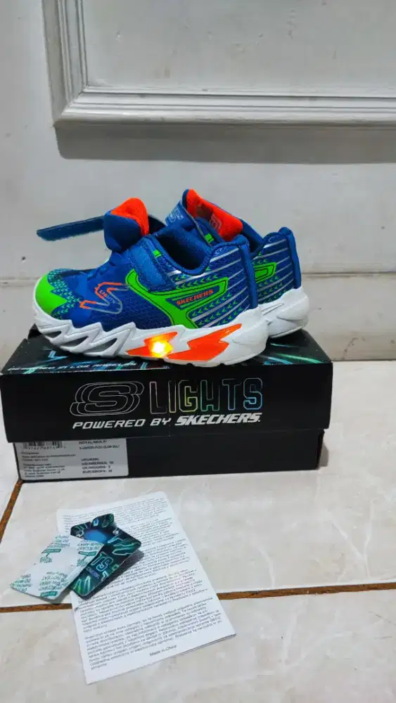 Sepatu anak sketchers