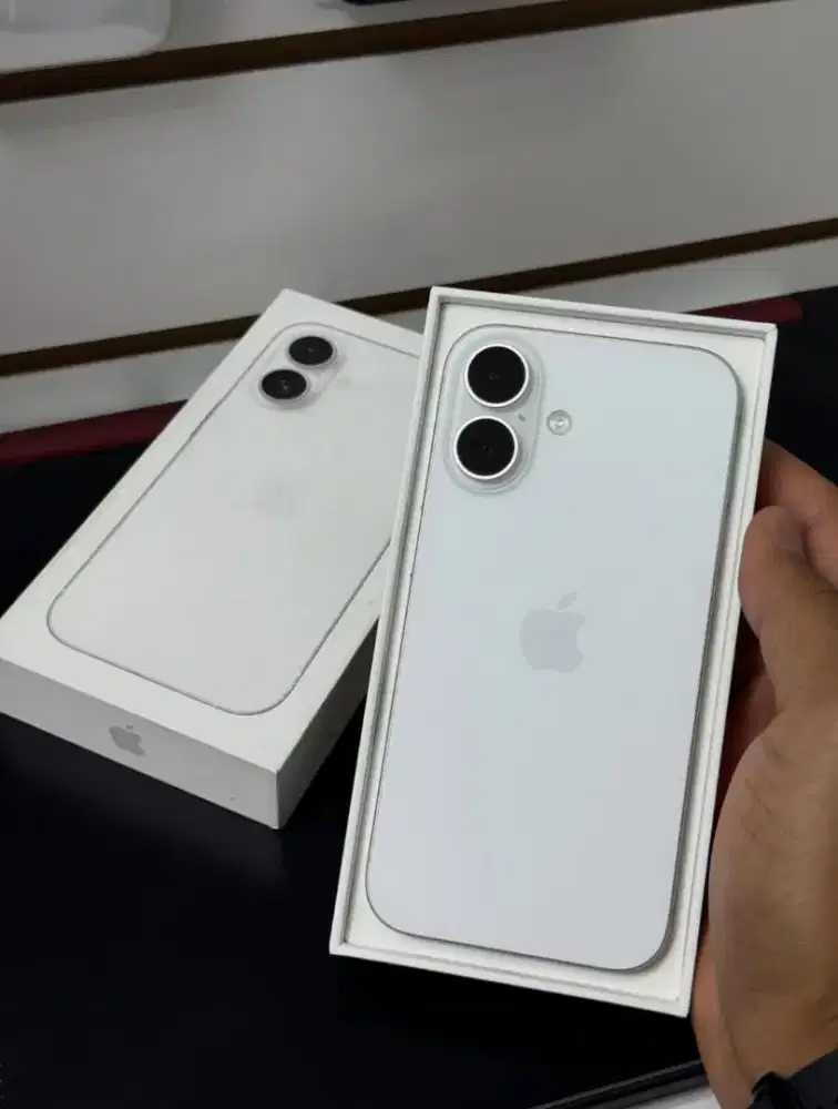 Kredit iPhone 16 dari Home Credit Modal KTP Bunga Ringan