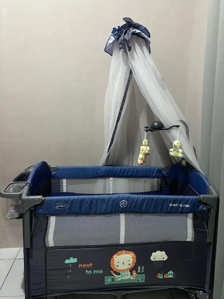 Tempat tidur baby merk pliko next to me