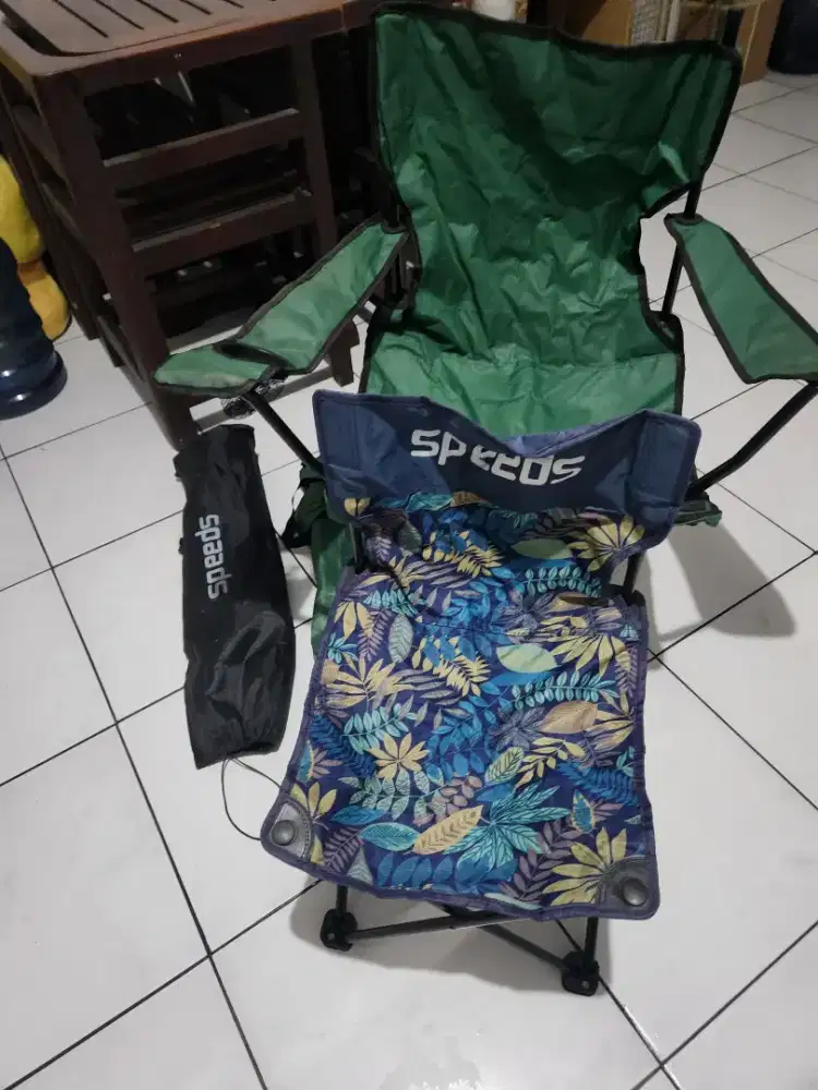 Kursi lipat kecil dan besar