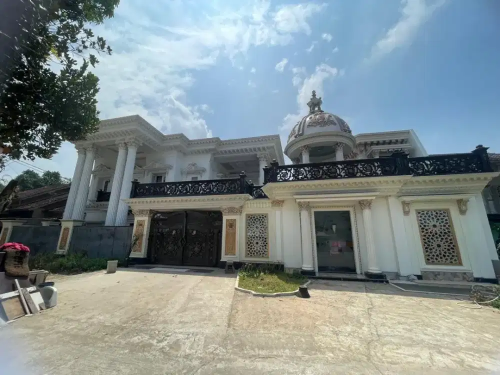 Dijual Rumah Mewah Tipe Klasik 2 Lantai di Plered Purwakarta