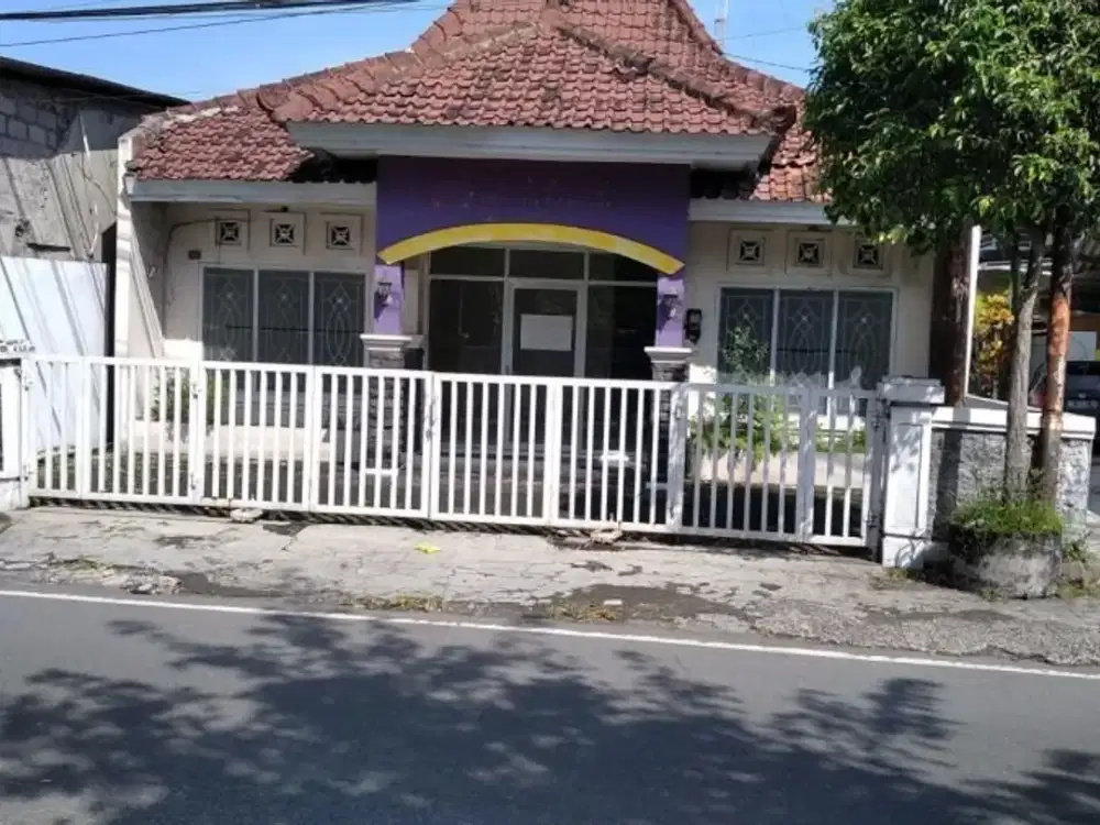 (KR)Bangunan Komersil Di Pusat Bisnis dan Niaga Jl Gejayan