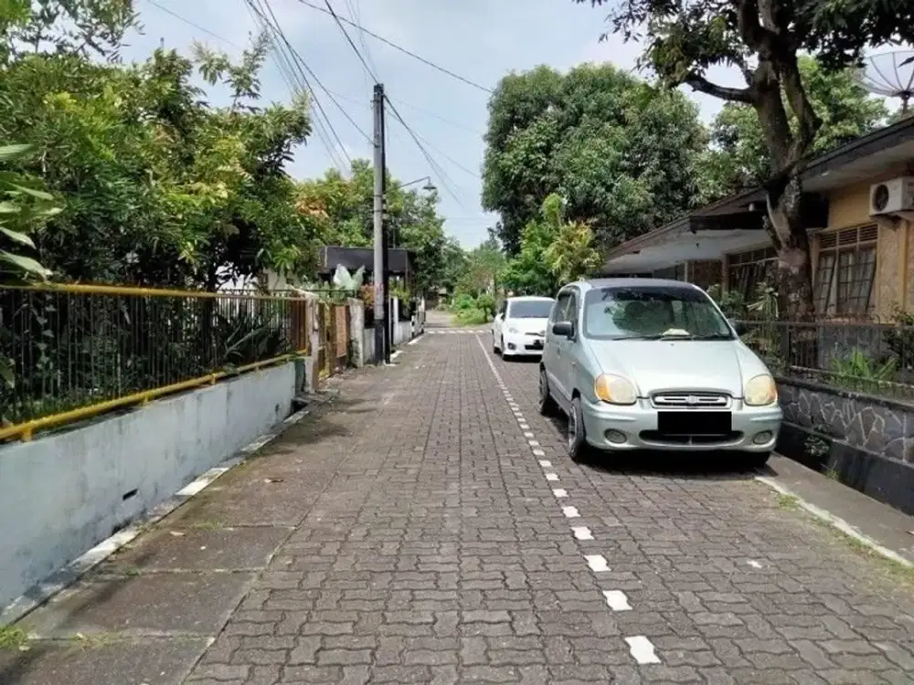Rumah di demangan baru caturtunggal depok sleman yogyakarta