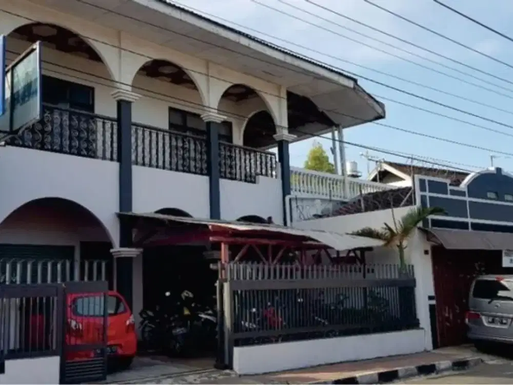 (RZ)Rumah Tinggal Di Jl Haji Agus Salim Dekat Alun-Alun Utara