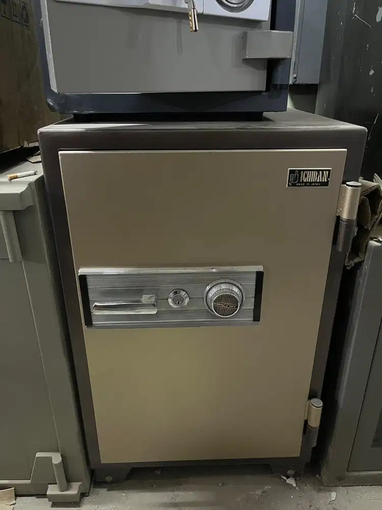 Brankas/Brangkas Ichiban HSC - 802A