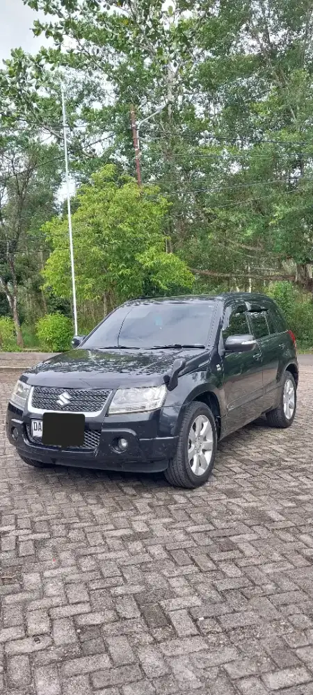 Suzuki Grand Vitara tahun 2010
