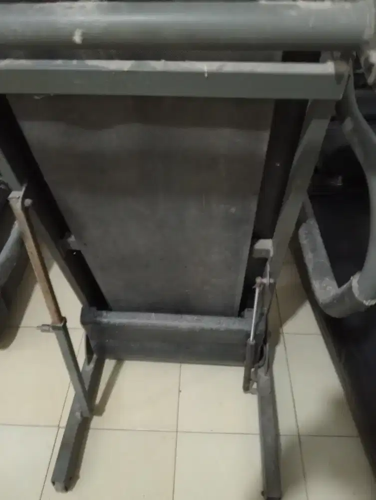 tahun 2013 -2025 Mirip XZAT