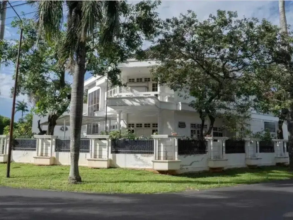 Jk416.White House Asri dan Mewah di Pondok Indah, Jakarta Selatan