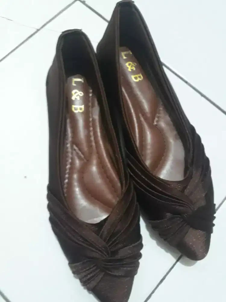 Dijual sepatu wanita