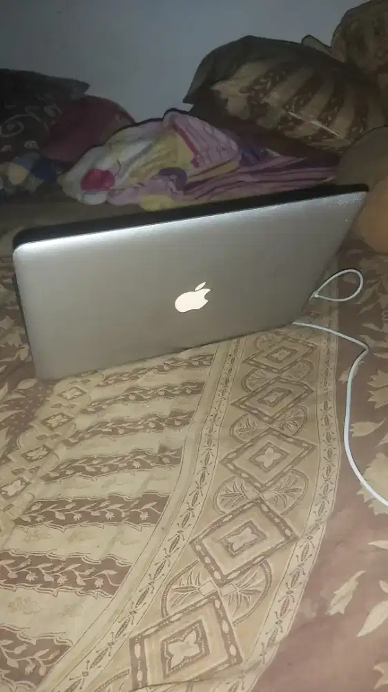 Apple Macbook pro a1278 core i5 2.40ghz ram ddr3 4gb