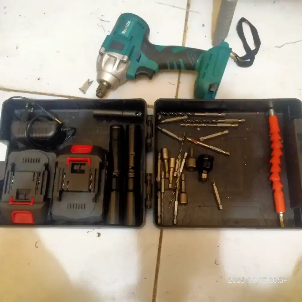 Impact makita wrench