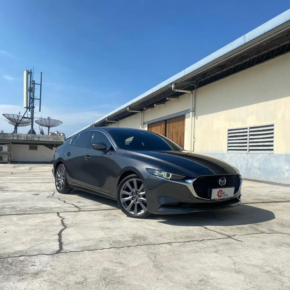 Mazda 3 Sedan 2.0 Skyactive G Abu Abu 2019