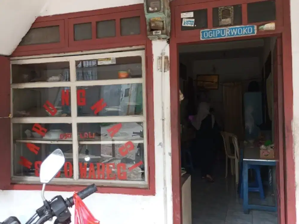 Rumah untuk usaha dan rumah kost di Kopo