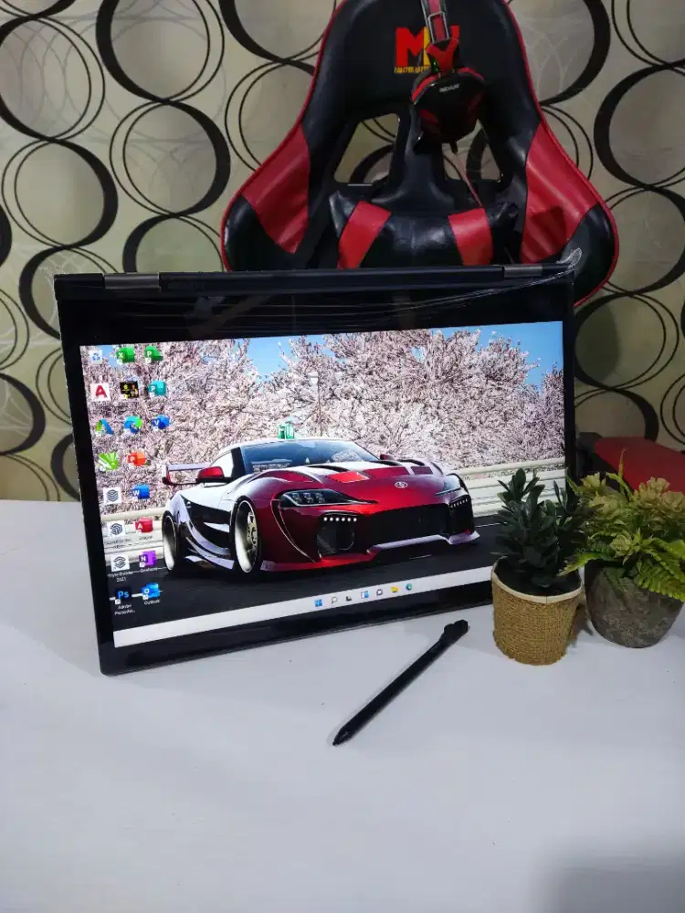 Lenovo ThinkPad Yoga L13 (Gen 10) flip 360 touchscreen