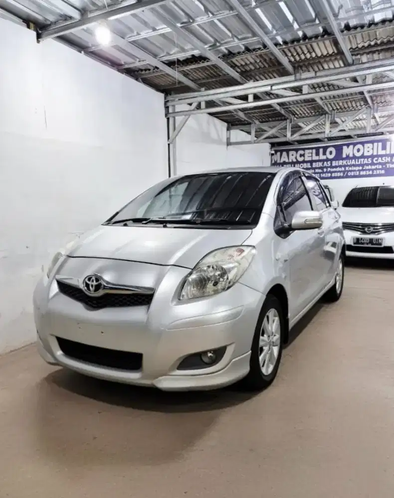 Yaris E a/t 2011 Dp 7 jt Ang 2,810