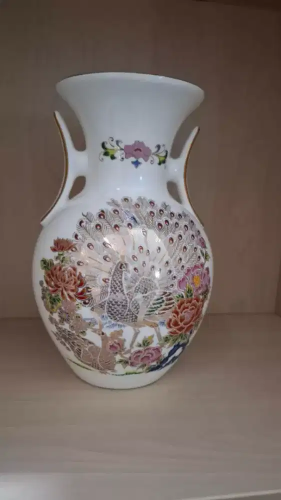 Japanese Satsuma-style porcelain vase decorated with a peacock floral