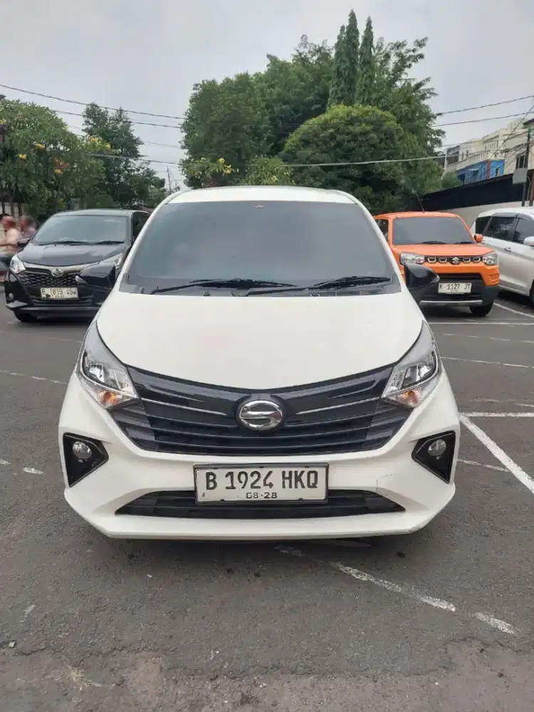 Daihatsu Sigra R 2023 Matic Putih