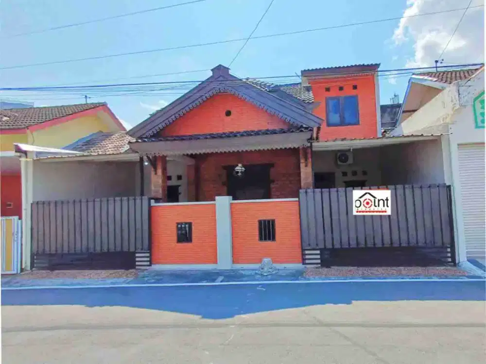 Rumah Cantik Semi Furnish di Malang Jiwan Colomadu