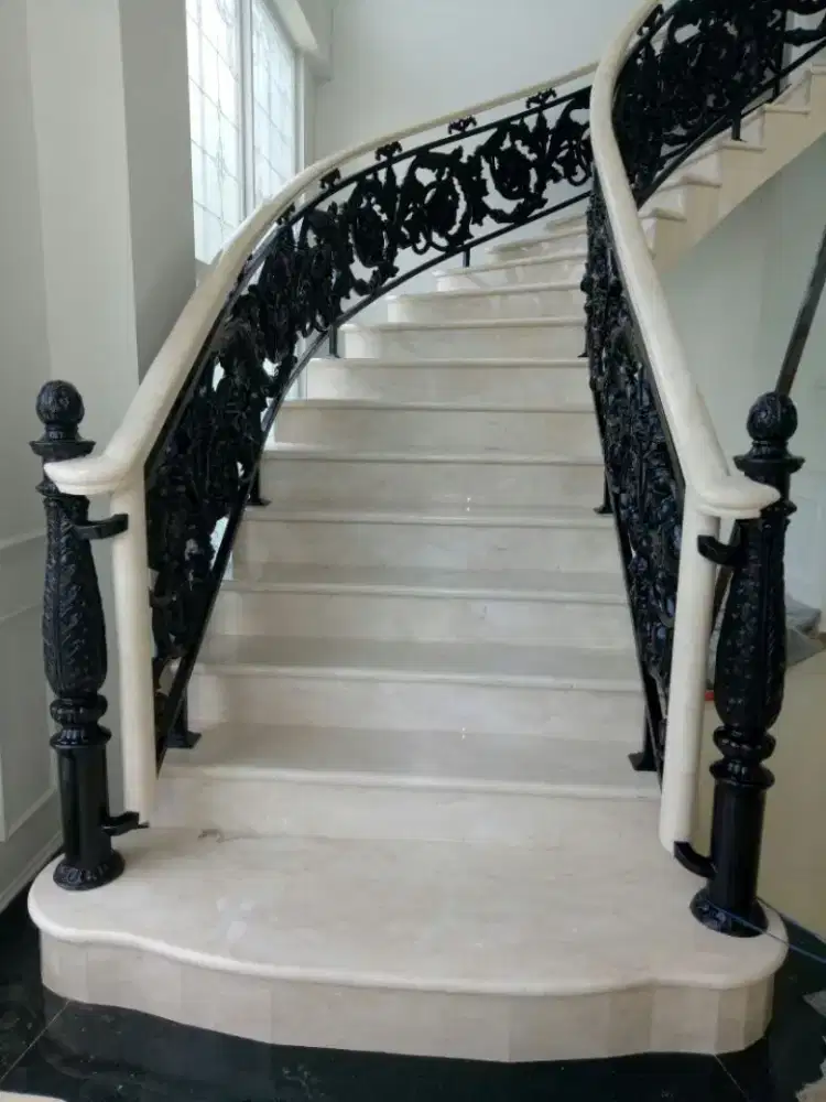 SPESIALIS PASANG TANGGA MARMER