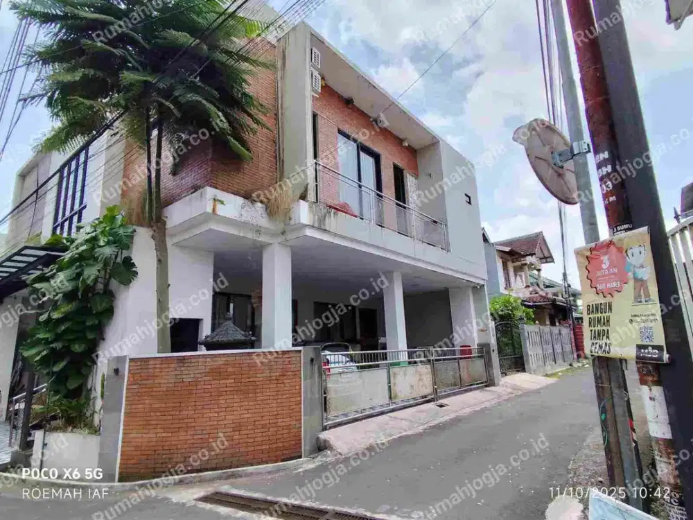 rumah besar kontemporer murah sekali jln Kaliurang Km 7