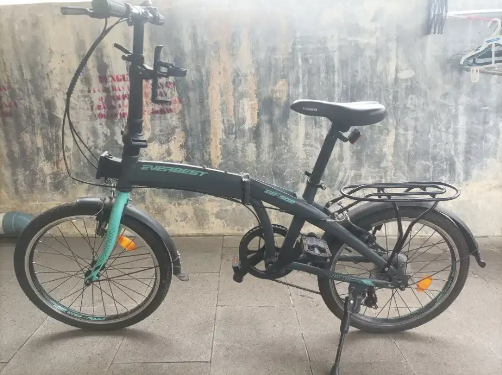 Jarang Pakai - Sepeda Lipat Everbest 7 Speed EB-902 Abu Tosca 20