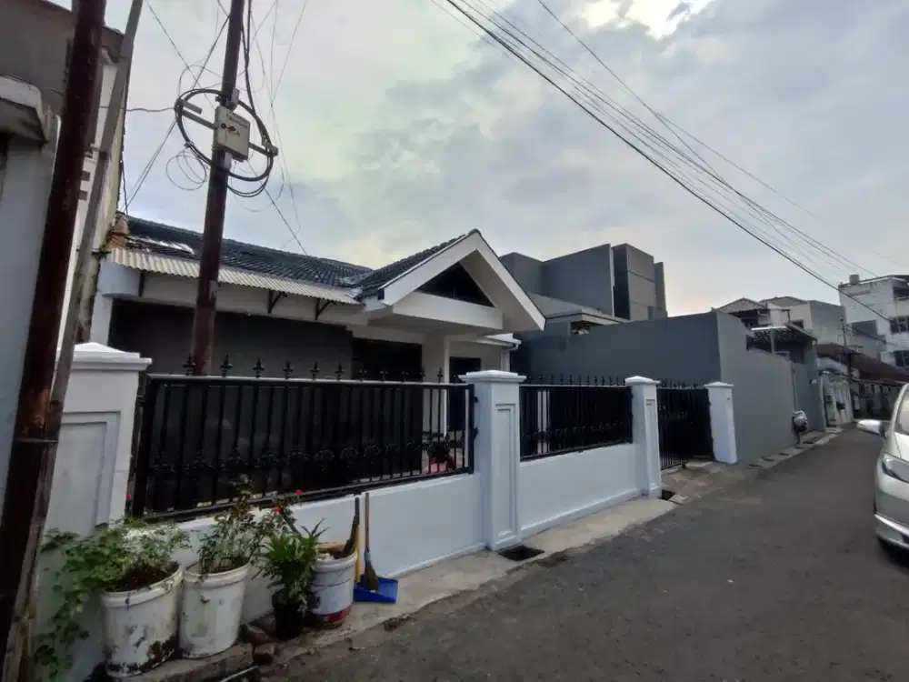 Rumah 2 Lantai Siap Huni di Jalan Leuwi Sari Bandung
