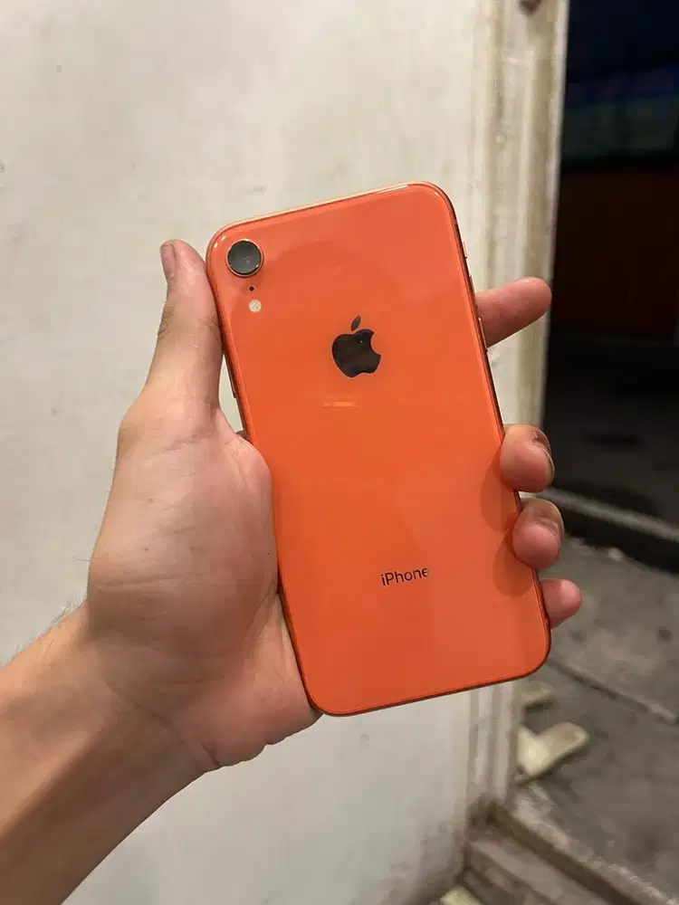 iPhone XR 128 All Operator