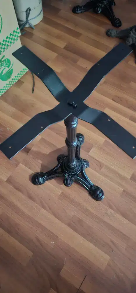 Kaki meja restoran kafe cafe