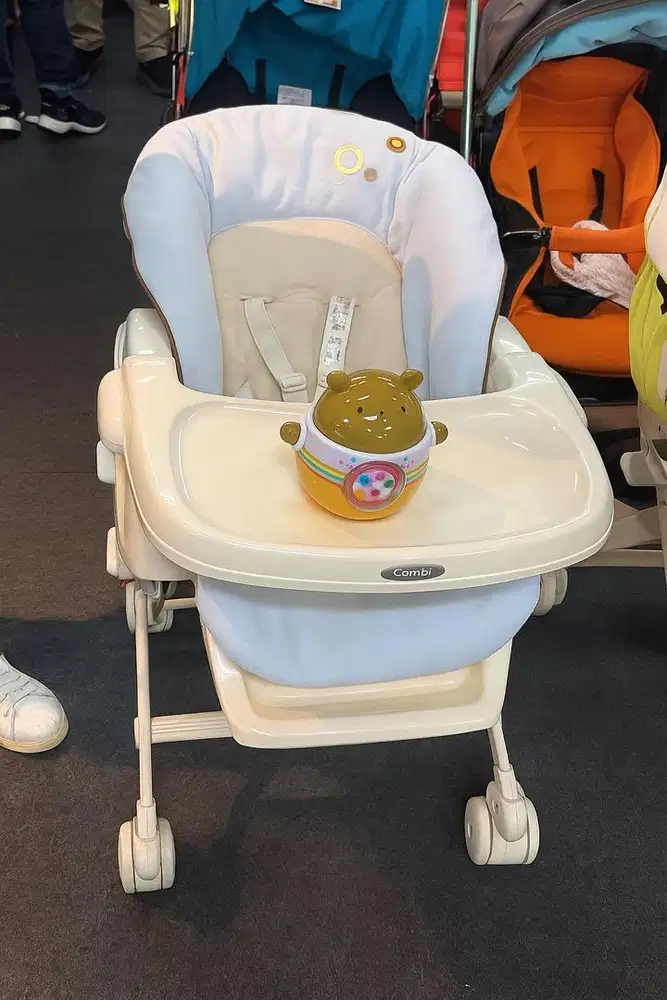 NEW Combi Baby Chair