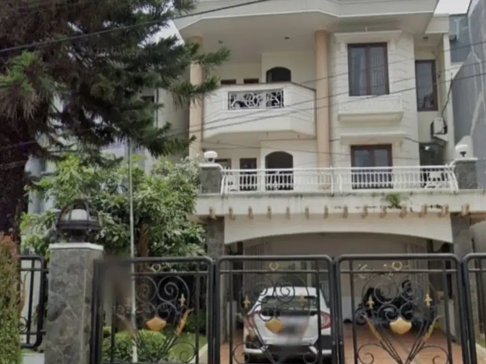 Dijual 2 Rumah SEMI FURNISHED (Depan Belakang Tembus) di Bukit Sari Semarang