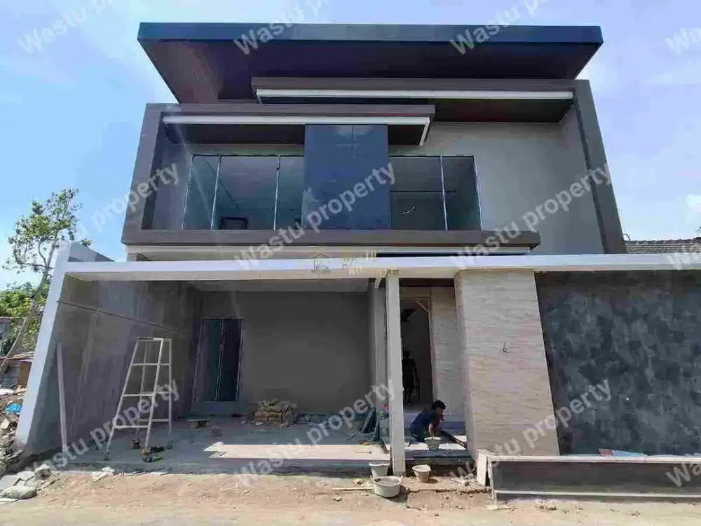 RUMAH MEWAH SIAP HUNI DEKAT BANDARA ADI SUTJIPTO