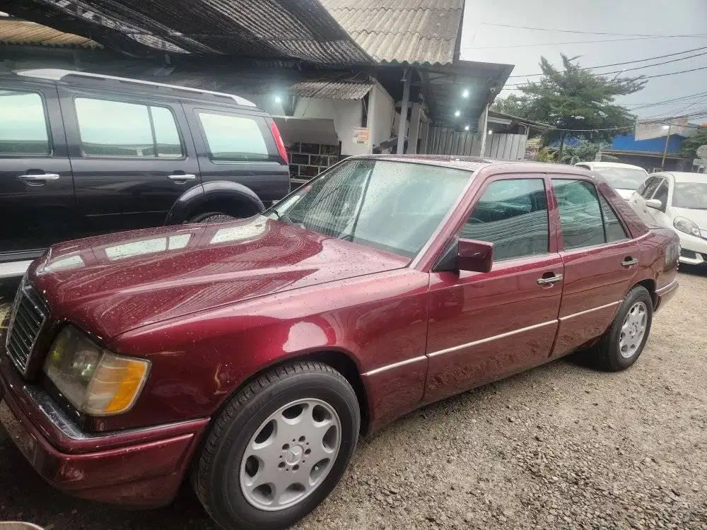 mercedes benz e320 istimewa