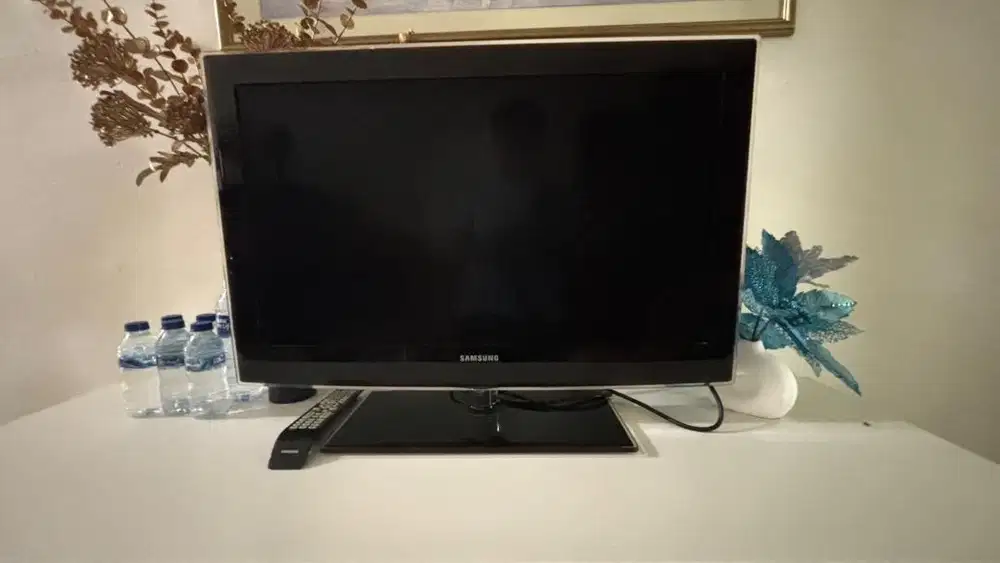 TV SAMSUNG LED UA33B6000