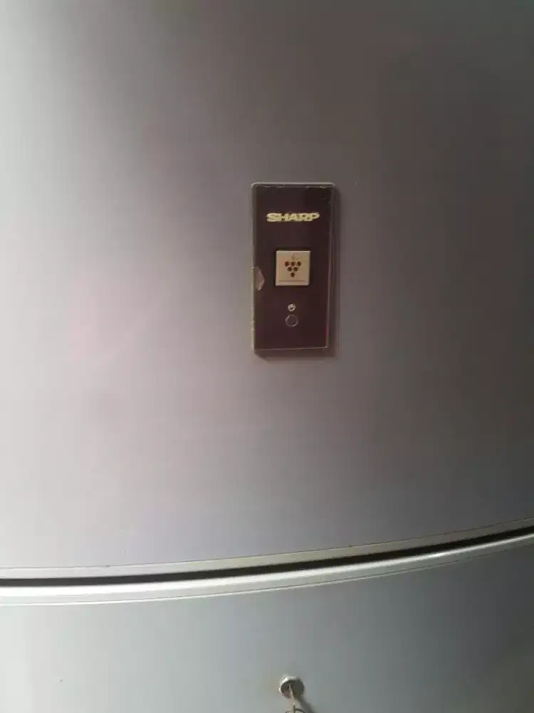 Kulkas Bekas Merek SHARP Plasmacluster