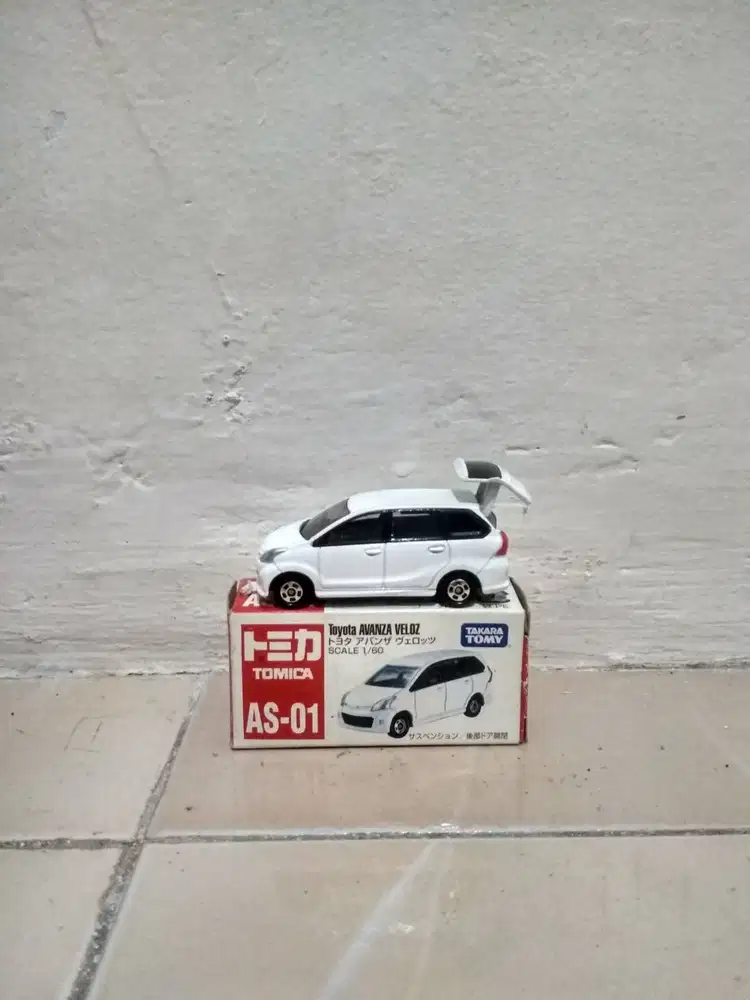 Mainan Die Cast Tomica
