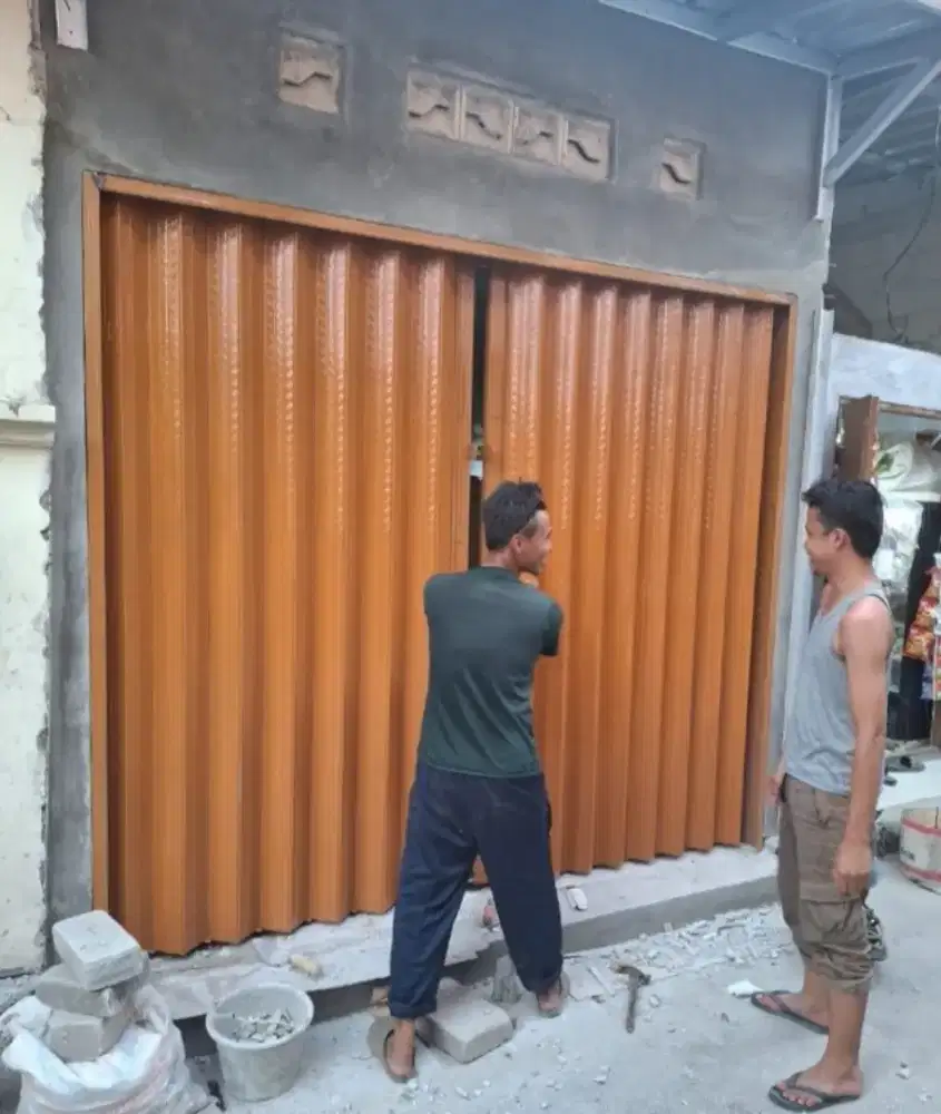 DEKORASI RUKO DAN GARASI