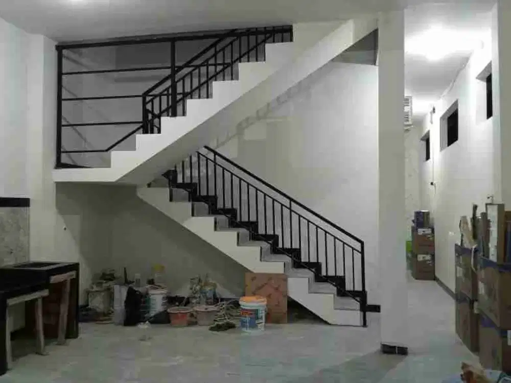 jual kost 6 kmr, AC, hrg 1,4 milyard nego