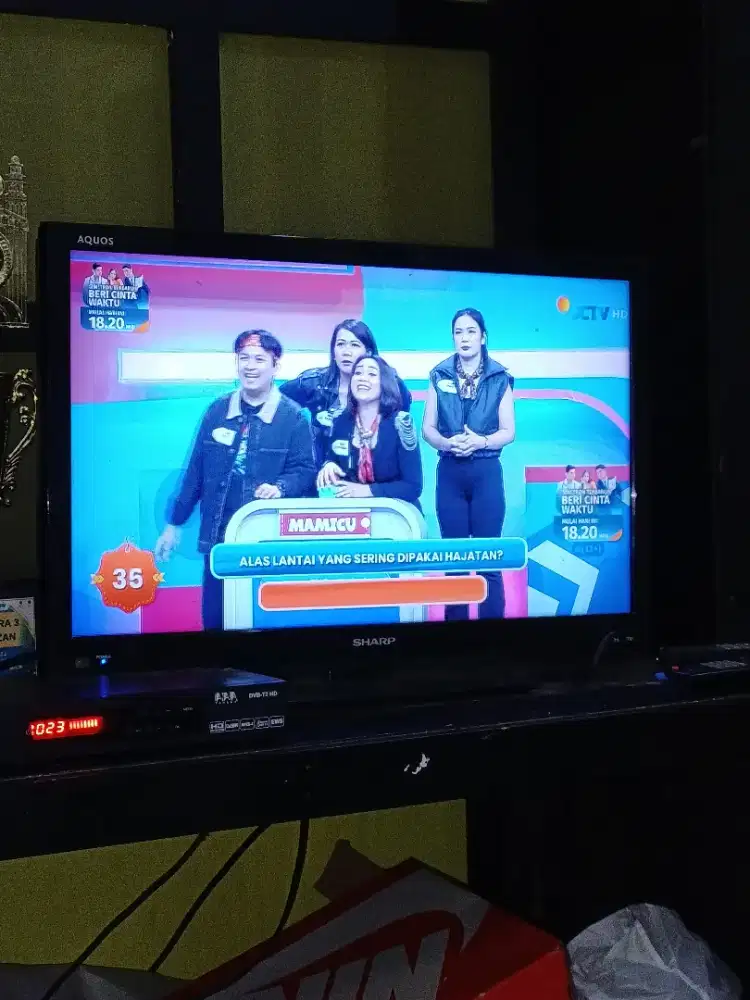 televisi LCD 24in analog +stb normal