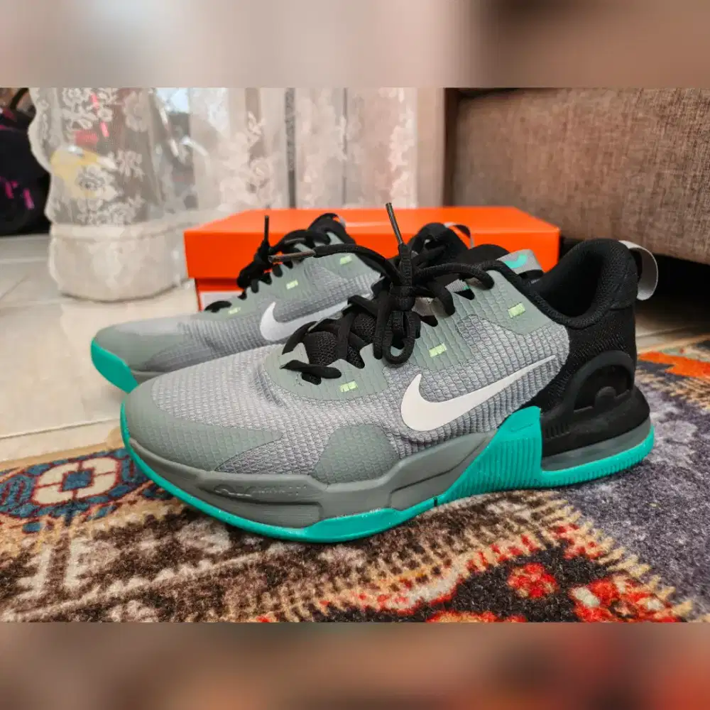 Sepatu Nike Air Max Alpha Trainer 5 Size 41 Grey Tosca White Black Ori