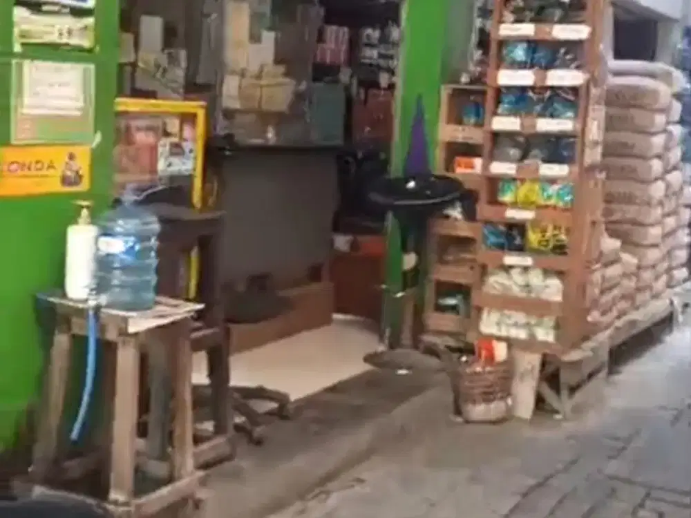 Toko Bangunan Raya Wiyung