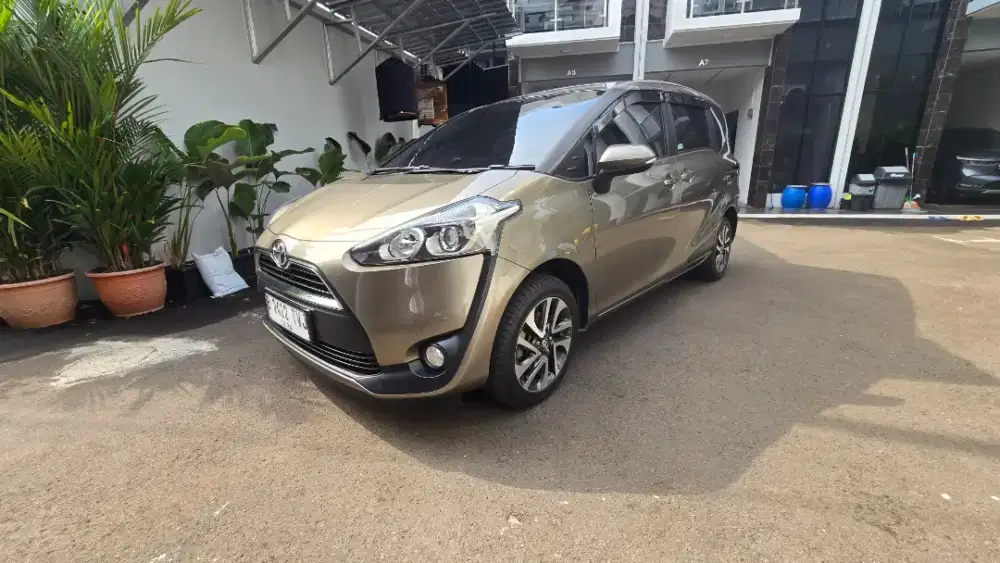 Toyota Sienta 2018 tipe V Special condition, ex Dokter