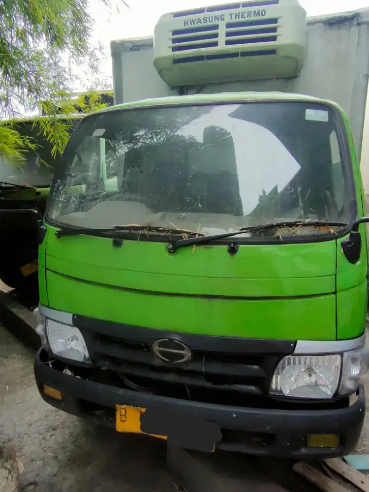 Hino Dutro 110 (Double 6 Ban)