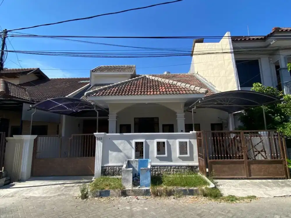 Rumah Manyar Jaya Praja Lokasi Pusat Kota 3 Kamar Tidur