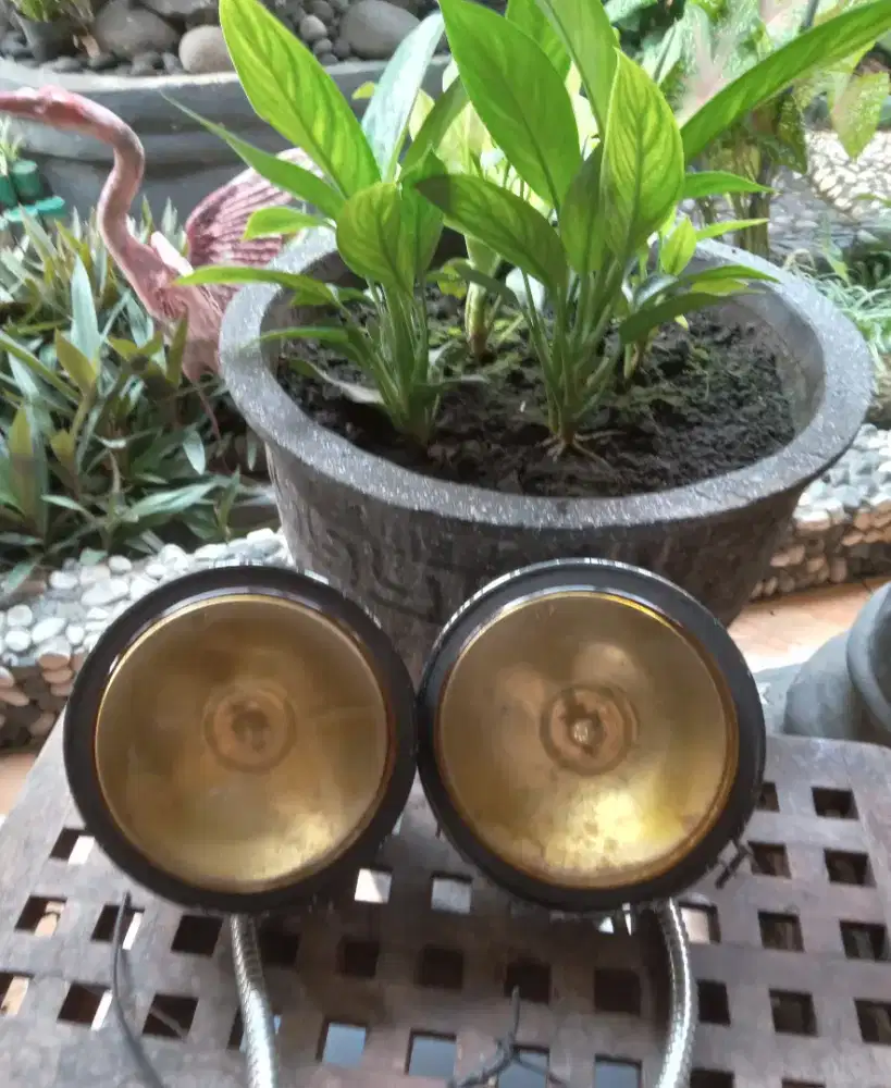 Lampu Sorot Jeep ngalas