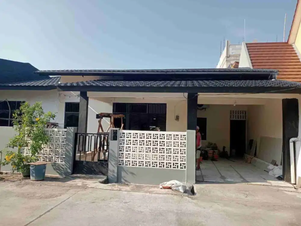 Rumah Dijual di Kompleks Patria Jaya Jatirahayu Pondok Gede Bekasi